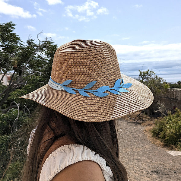 🌿 Sombrero "Brisa Azul" – Elegancia natural con un toque de cielo